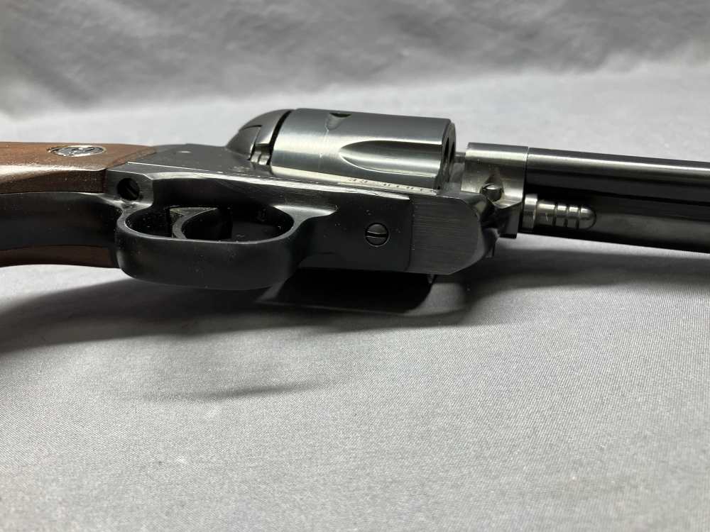 Ruger New Model Blackhawk - .357 Mag w/ Extra 9mm Cylinder - 6.5" Barrel-img-19