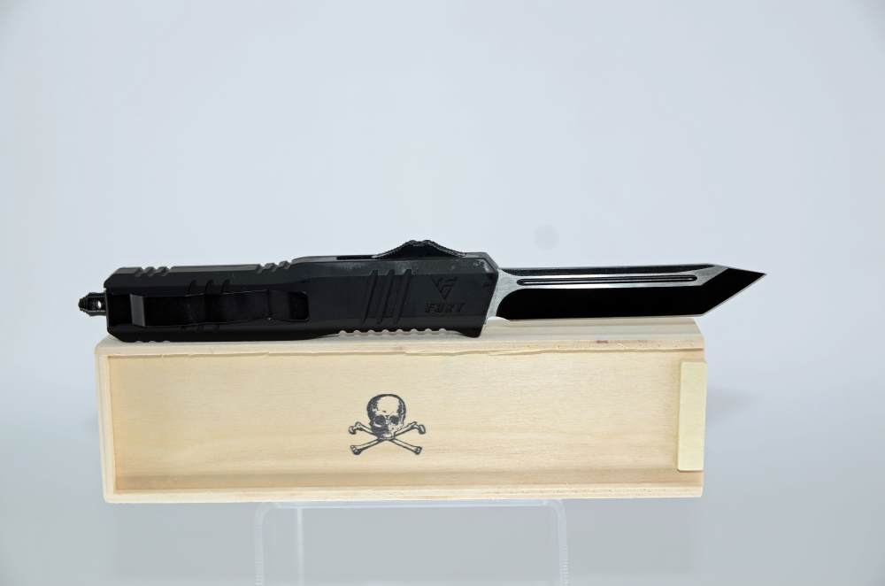 Carbon Fiber Tanto Push Button Automatic Knife OTF Black -img-2