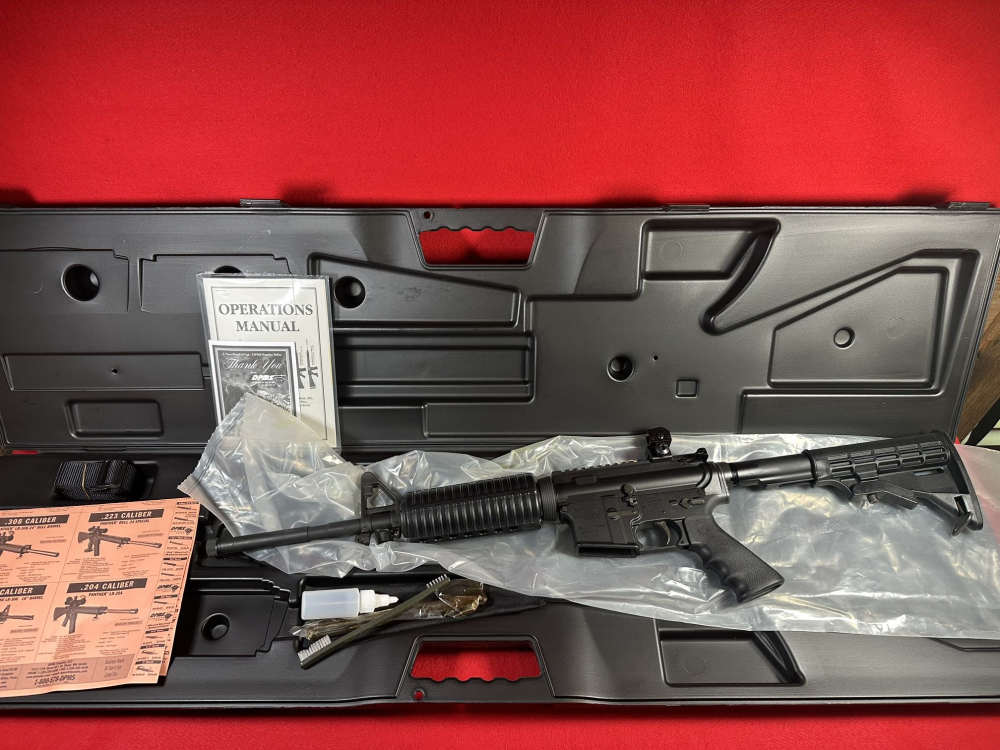 DPMS Panther Arms AR15 AR A-15 16" 223-5.56mm Rifle in Case MINT-img-0