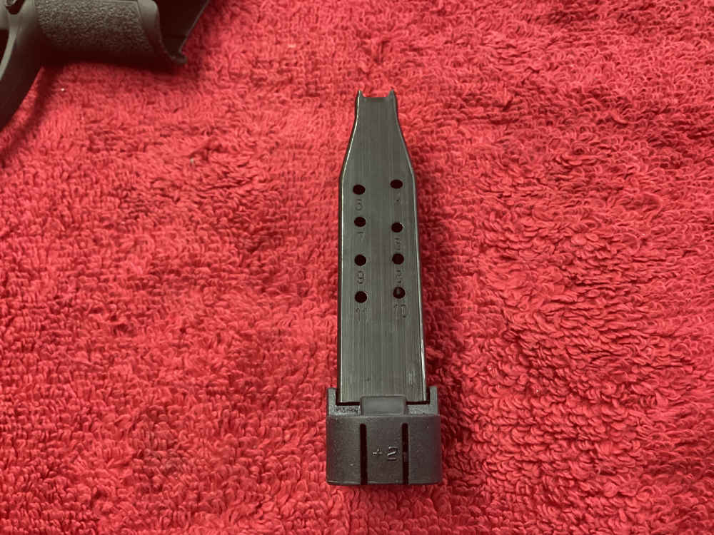Taurus GX4 XL 9x19 +1-11Rnd Magazine+Case NO CC FEES!-img-3