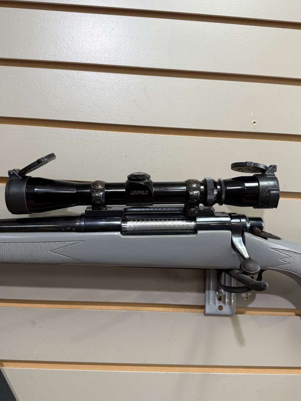 Remington 700 .270 Left Hand! Rare Grey Wood Stock. Leupold Vari-X-img-6