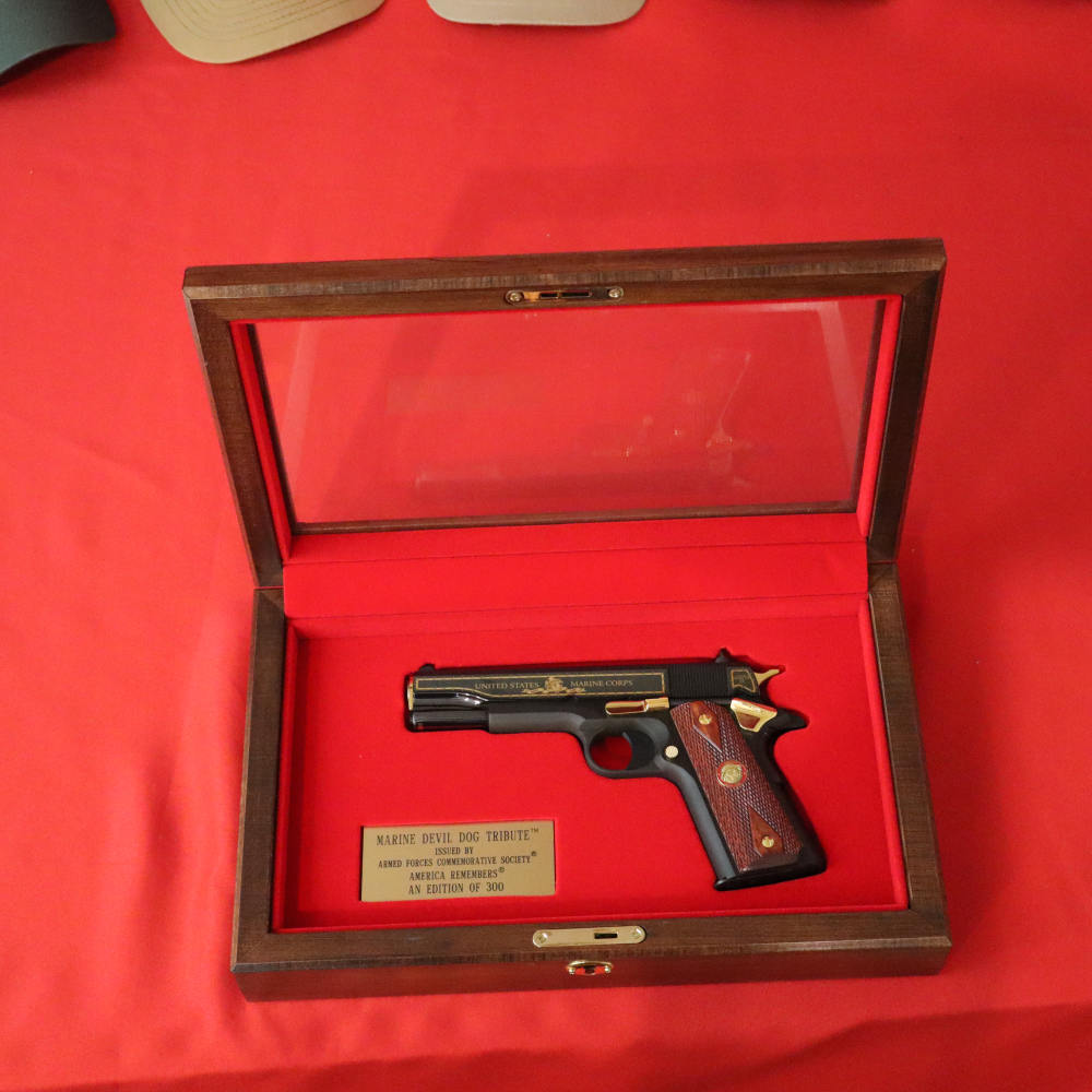 AMERICA REMEMBERS COLT 1911 MARINE DEVIL DOG 45 ACP LIKE NEW-img-1