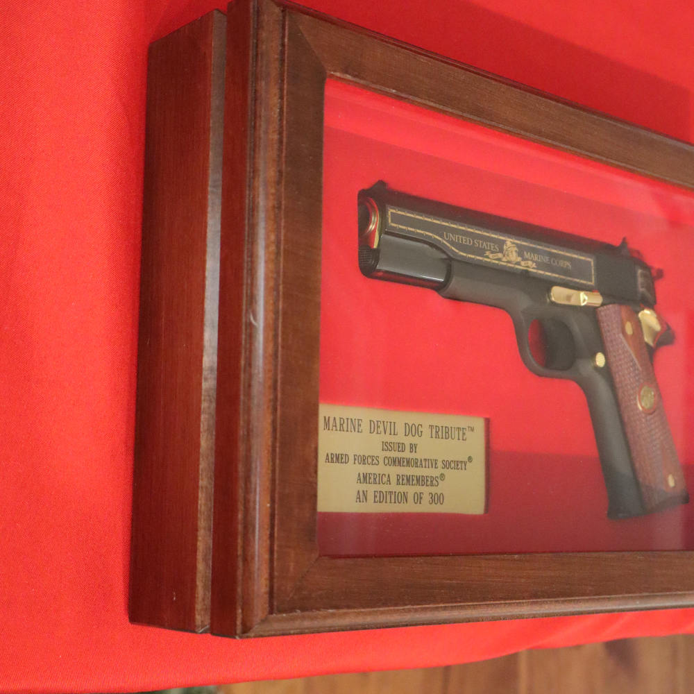 AMERICA REMEMBERS COLT 1911 MARINE DEVIL DOG 45 ACP LIKE NEW-img-3