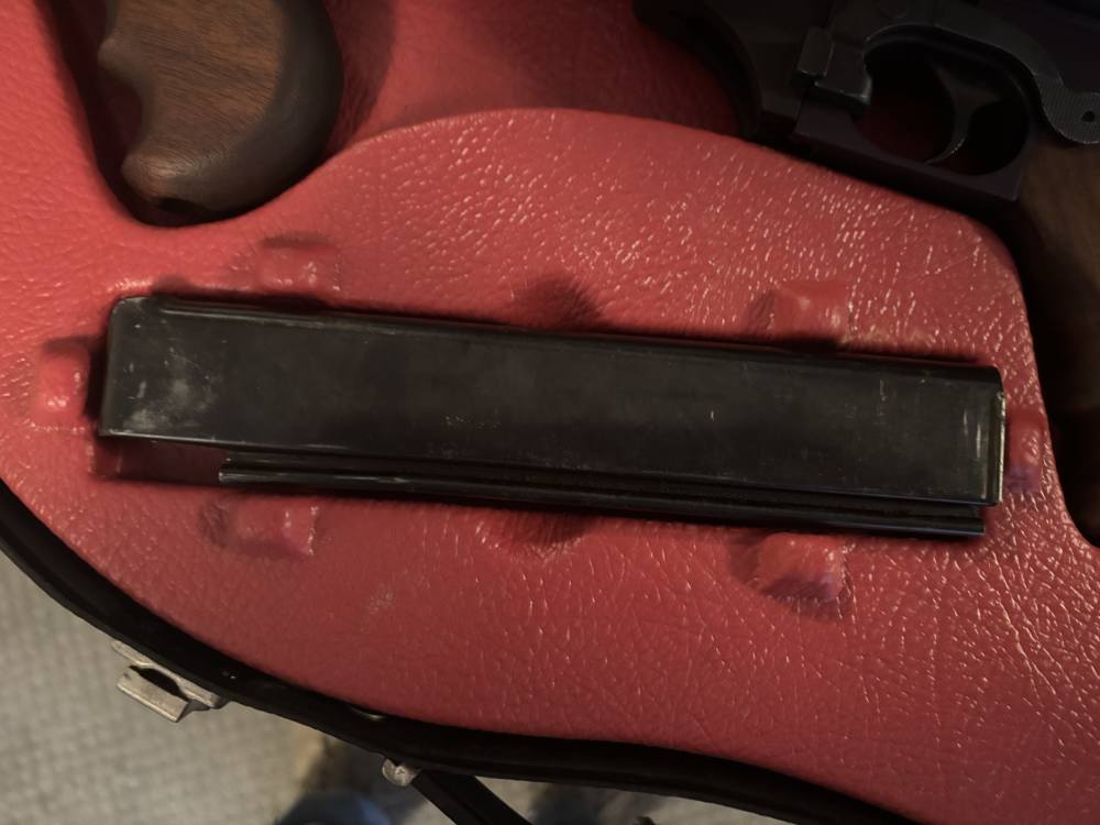 Auto Ordnance Thompson 1927A3 .22 with Violin Case -img-4