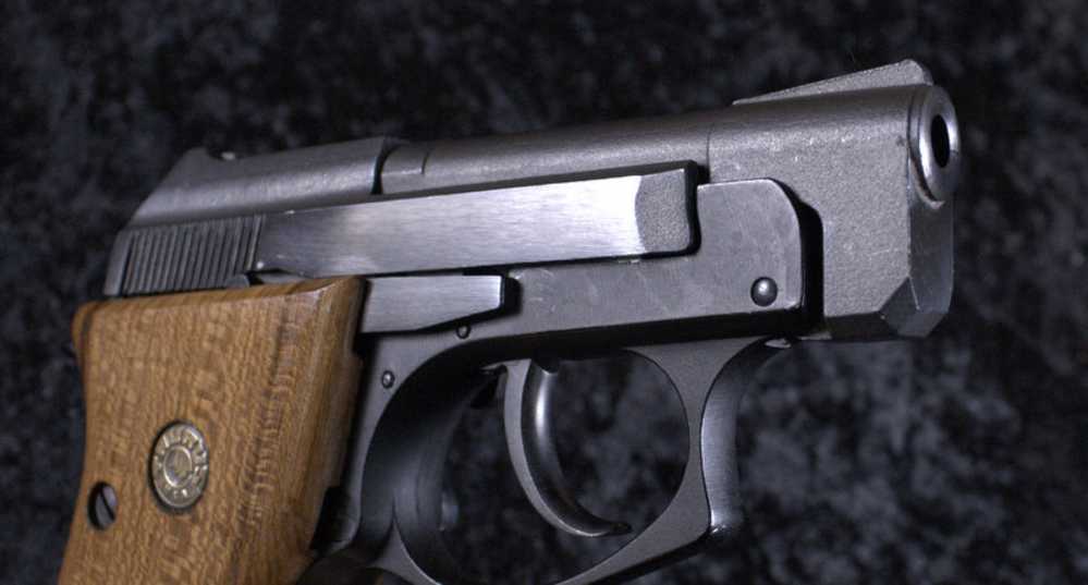 PENNY AUCTION!! Splendid Taurus PT-22 in .22LR *OEM BOX*-img-7