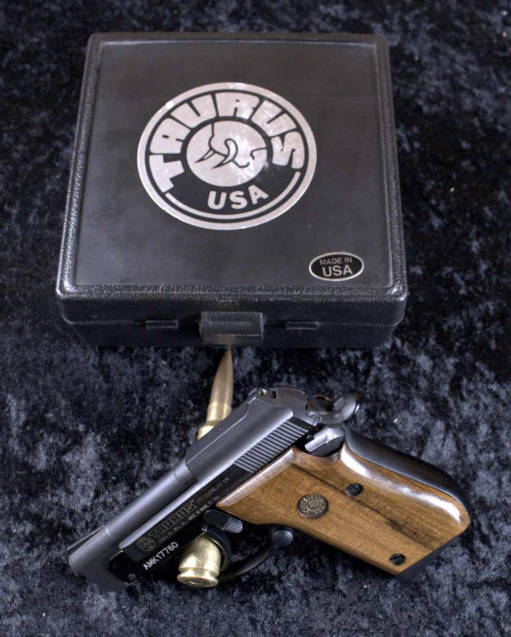PENNY AUCTION!! Splendid Taurus PT-22 in .22LR *OEM BOX*-img-0