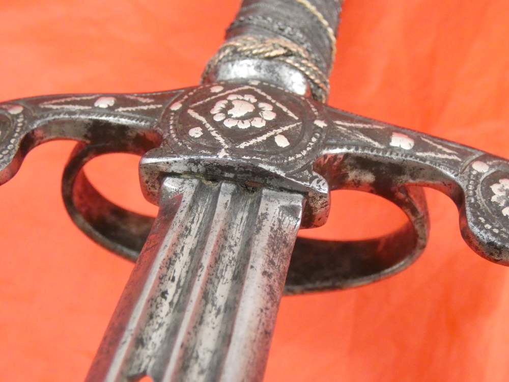 ANTIQUE 16 / 17 CENTURY EUROPEAN PARRYING DAGGER SILVER ENCRUSTATION sword-img-16
