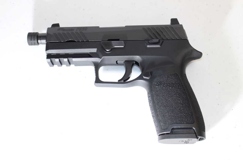 Sig P320 w/threaded barrel, 9x19mm, New old stock-img-6