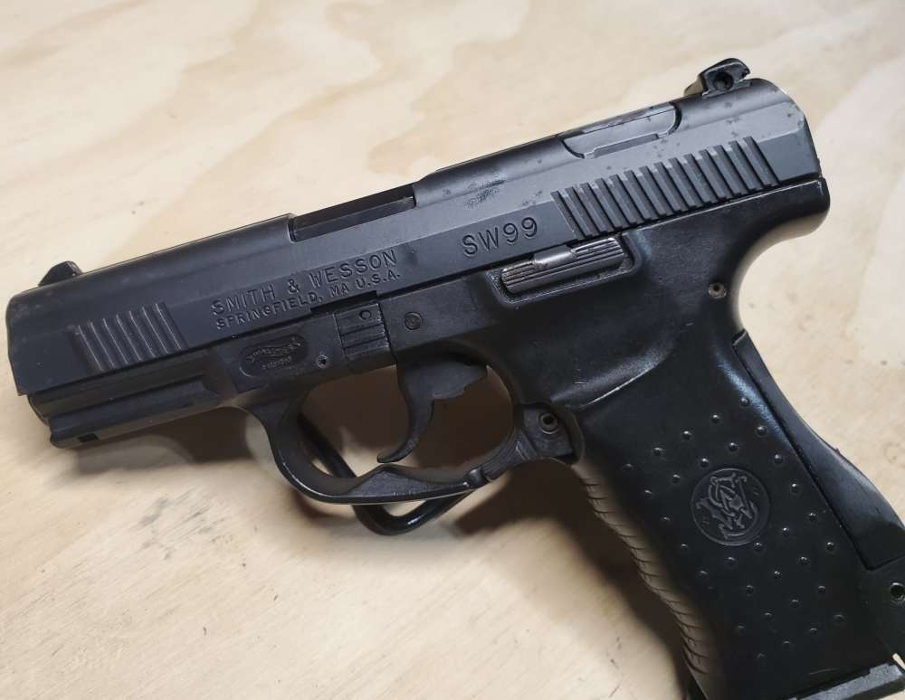 Puerto Rico Police Trade-In Smith & Wesson SW99 .40S&W-img-2