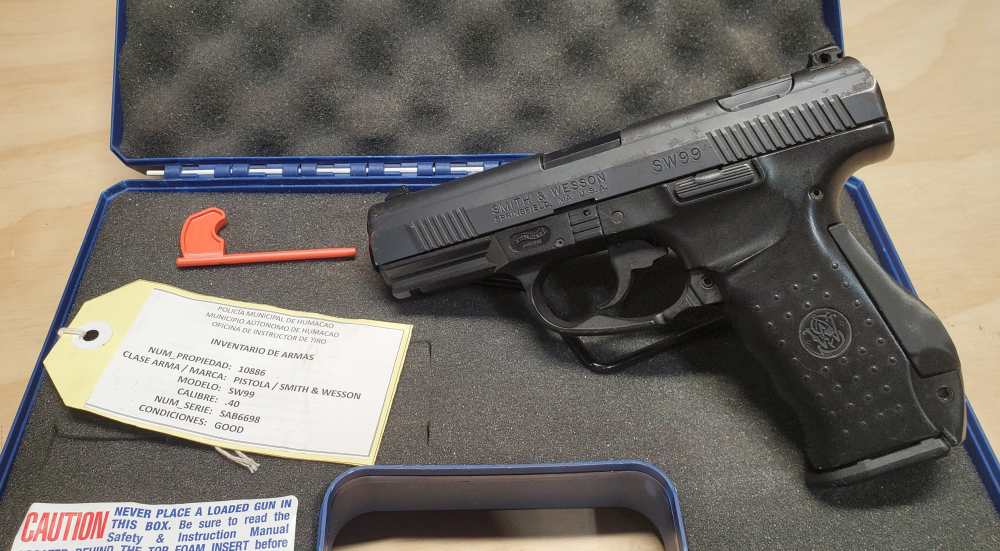 Puerto Rico Police Trade-In Smith & Wesson SW99 .40S&W-img-0
