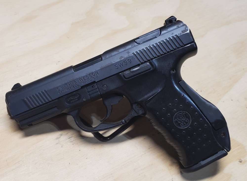 Puerto Rico Police Trade-In Smith & Wesson SW99 .40S&W-img-4