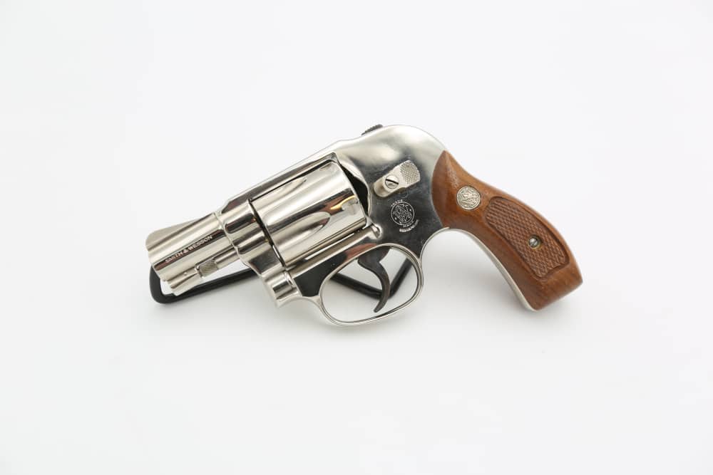 Smith & Wesson Airweight model 38, Nickel finish, 38 special, like new -img-0