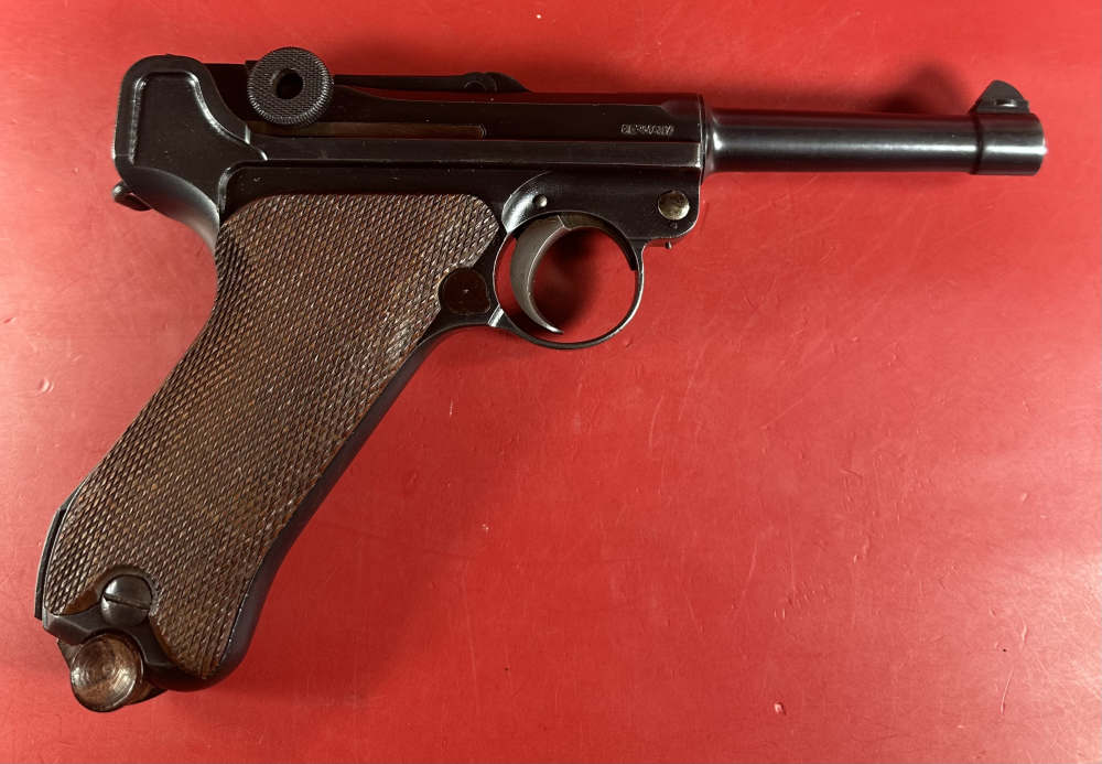 German DWM Luger Pistol P08 .30 Luger. 2 mags Tool. All Matching. Excellent-img-12