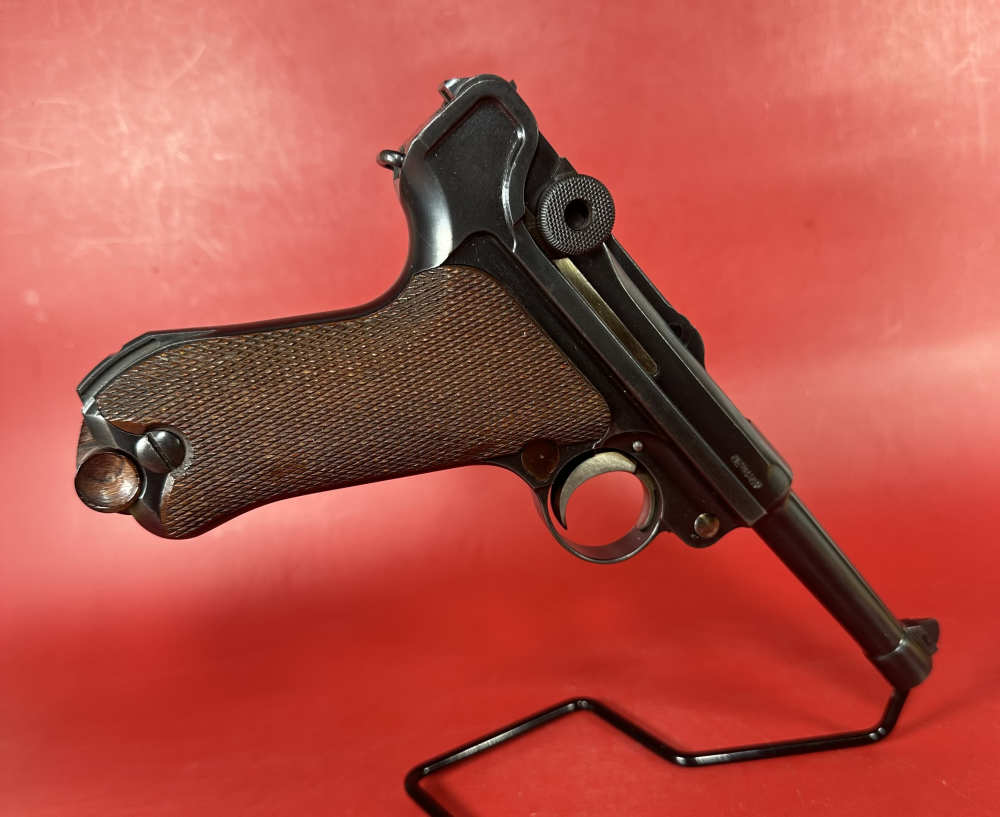 German DWM Luger Pistol P08 .30 Luger. 2 mags Tool. All Matching. Excellent-img-2