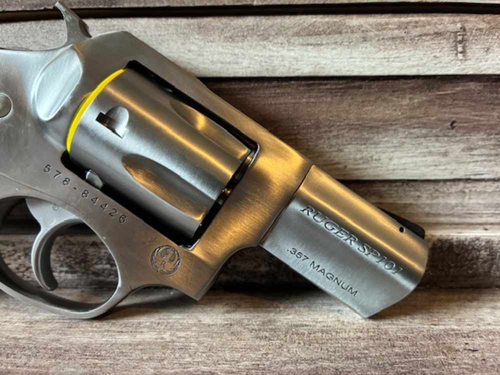 NIB SP101 357MAG 2.25" FS SS 5718 RUBBER W/PLASTIC INSERTS 357 Mag/38Spl-img-4
