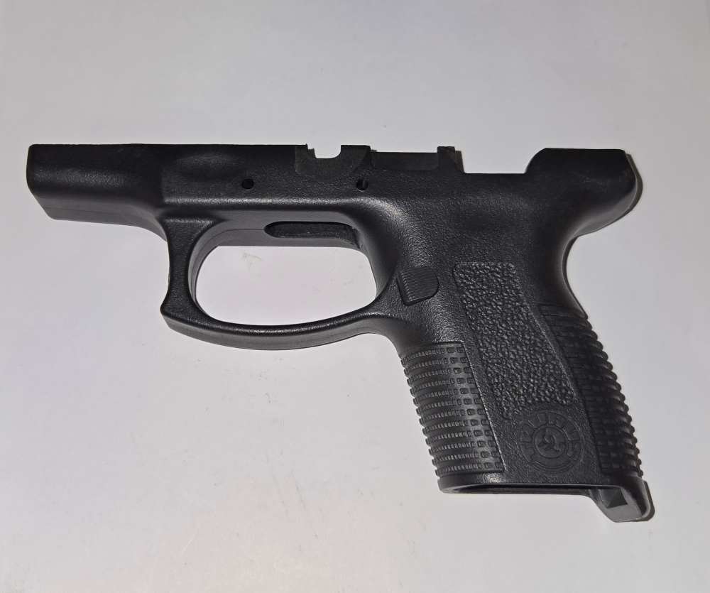 Taurus PT111 Millenium PRO Grip-img-0