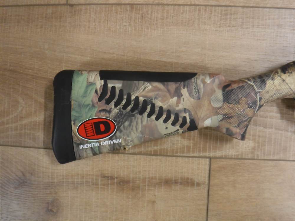 Nice Benelli M2 12ga. Rifled Barrel Slug gun 12 gauge Advantage Timber-img-1