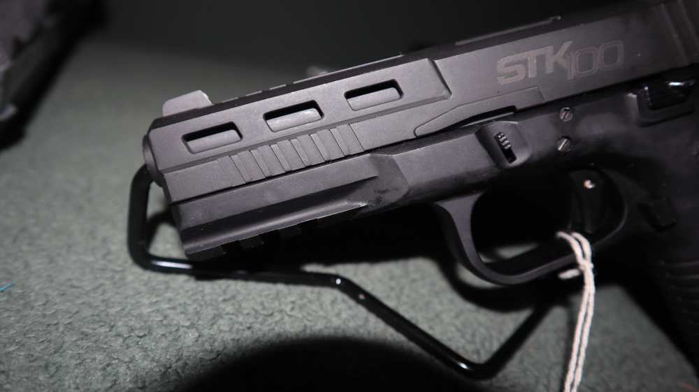 Armscor Rock Island Armory STK100-img-4