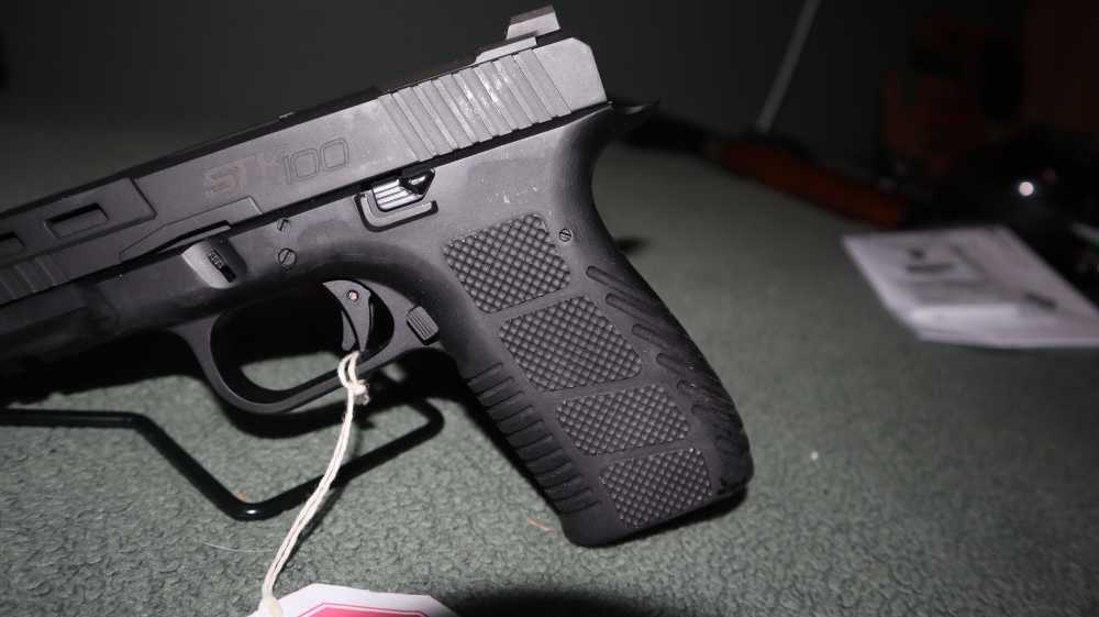 Armscor Rock Island Armory STK100-img-6