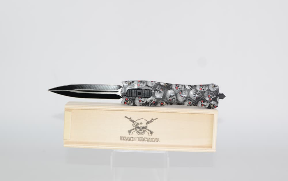 Emperor Scorpion Lightweight Automatic OTF Knife Skulls Handle-img-0