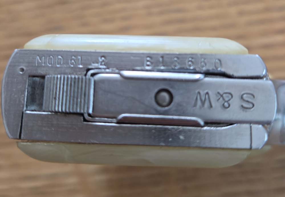 Smith and Wesson Model 61-2 Escort-img-7