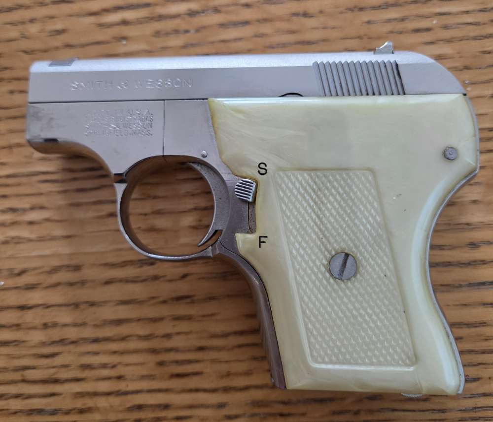 Smith and Wesson Model 61-2 Escort-img-2