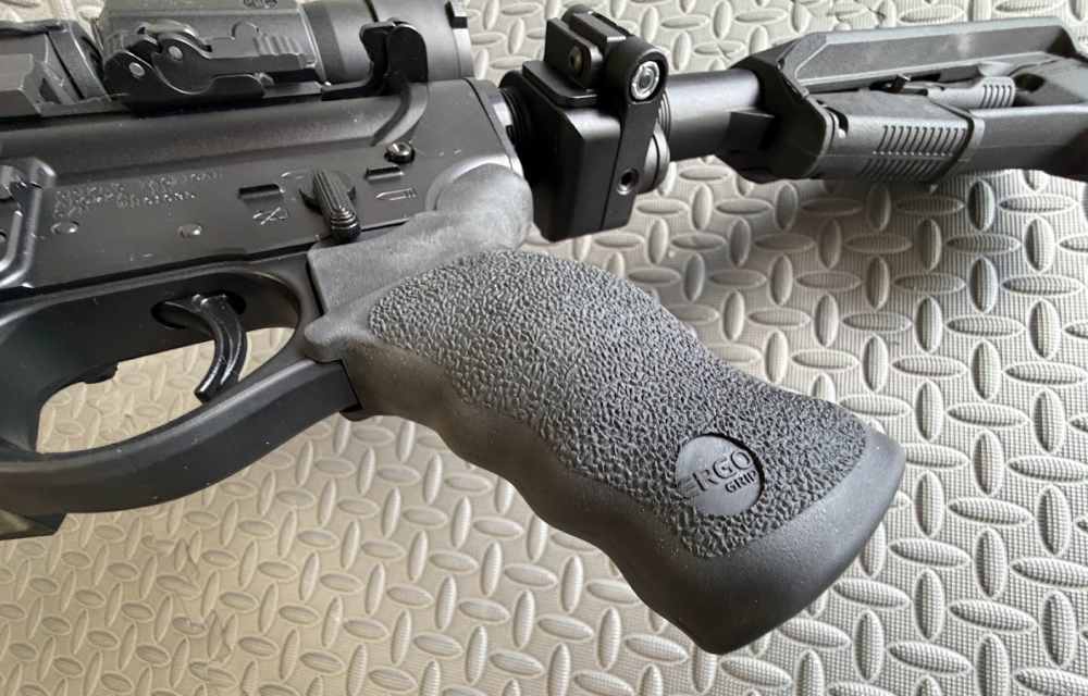 AR-15 5.56 Spike's Tactical dressed to impress-img-1