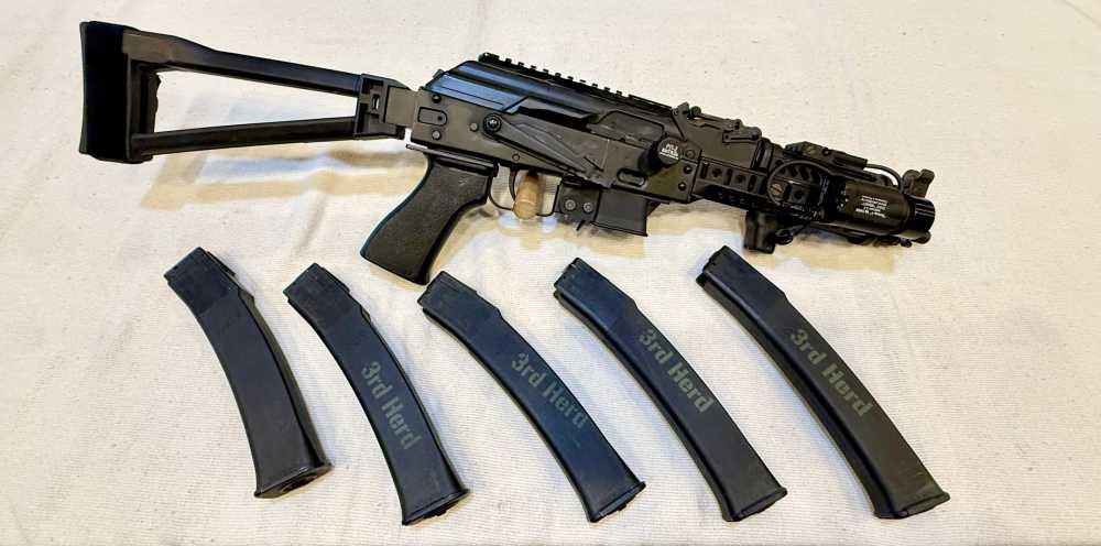 Kalashnikov USA KP-9 9.25” 9mm  Pistol w/ extras…. Good condition!!-img-18