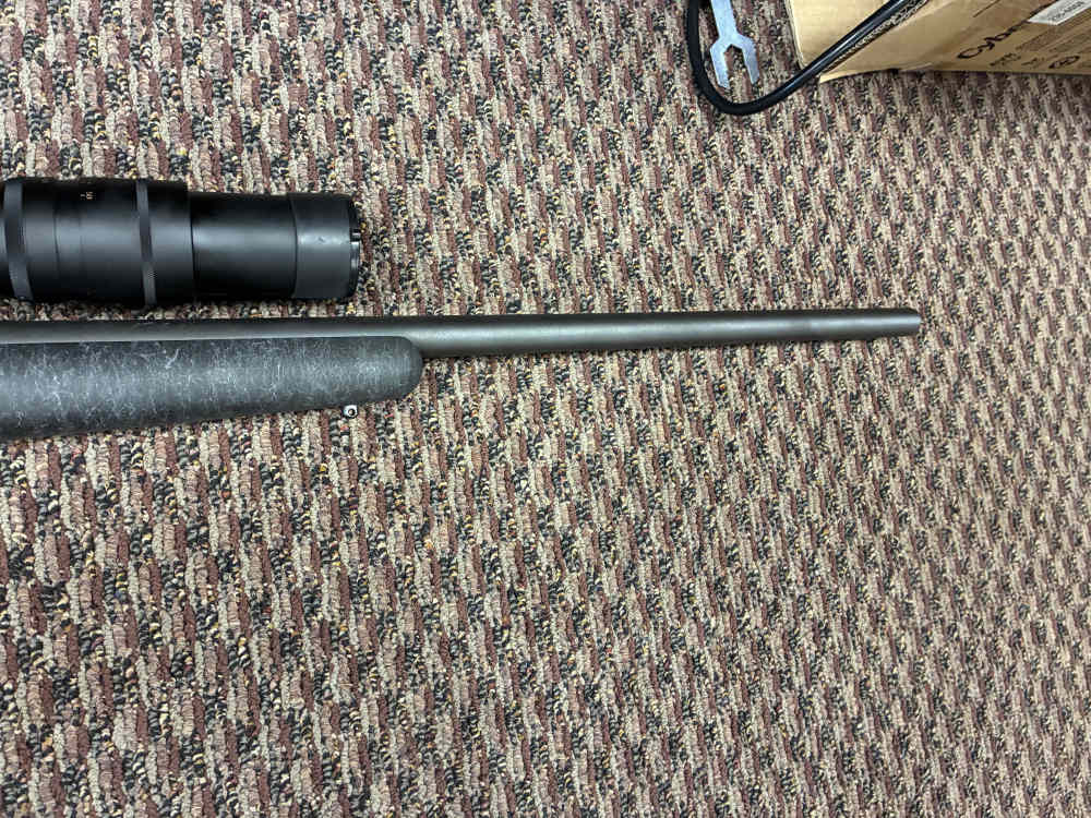 Remington 700 LH Varmint Synthetic 22-250 like new 27548-img-6