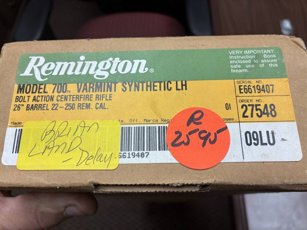 Remington 700 LH Varmint Synthetic 22-250 like new 27548-img-11