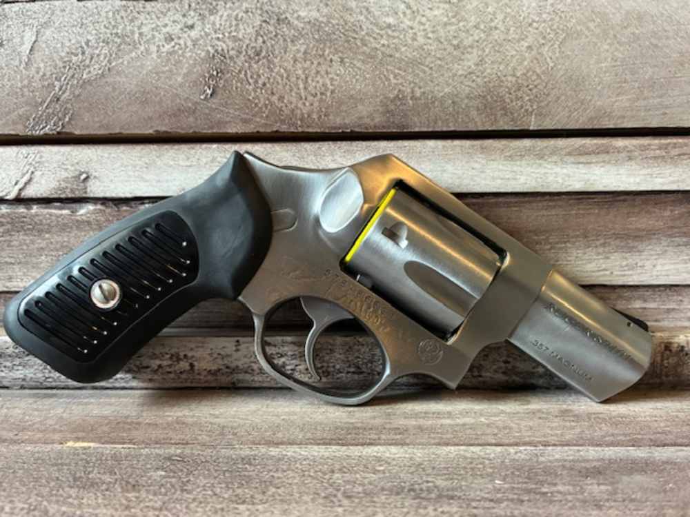 NIB RUGER SP101 357MAG 2-1/4 SS FS DAO 5720 RUBBER 357 Magnum | 38 SPL-img-2