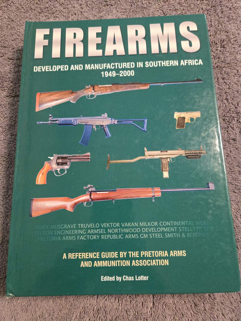 R1 fal Rhodesia R4 South African etc Collector's must have book-img-0