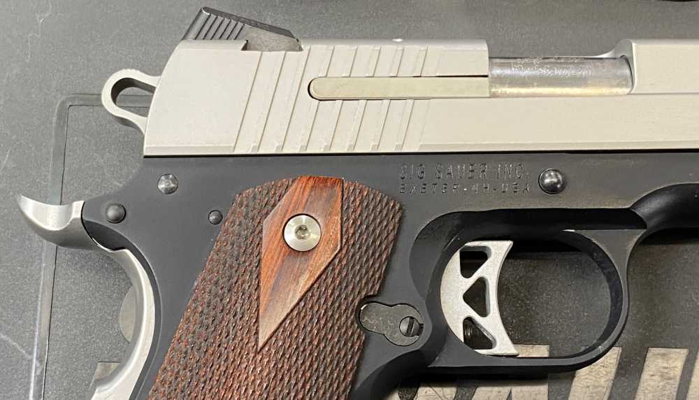 USED LIKE NEW Sig Sauer 1911 Ultra Comp 45 ACP w/ 3.3" Brl and 2-7 Rnd Mags-img-2