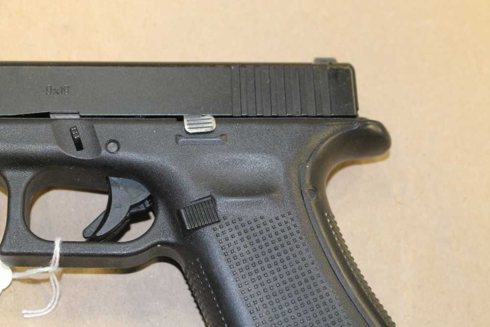 Glock 17 gen5 LE TRADE IN 1 mag no box-img-2
