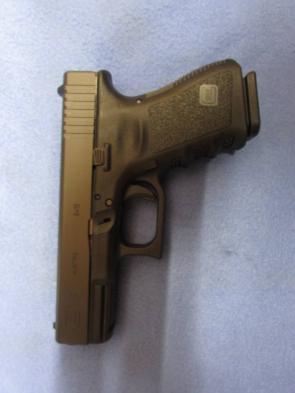 GLOCK MODEL 19 GEN 3-img-1