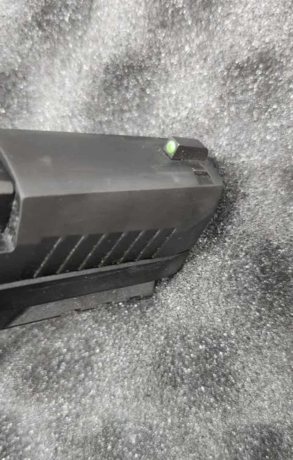 Pre Owned: Sig Sauer P320 Compact 9mm Semi Auto Pistol -img-9