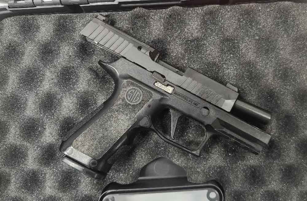 Pre Owned: Sig Sauer P320 Compact 9mm Semi Auto Pistol -img-4