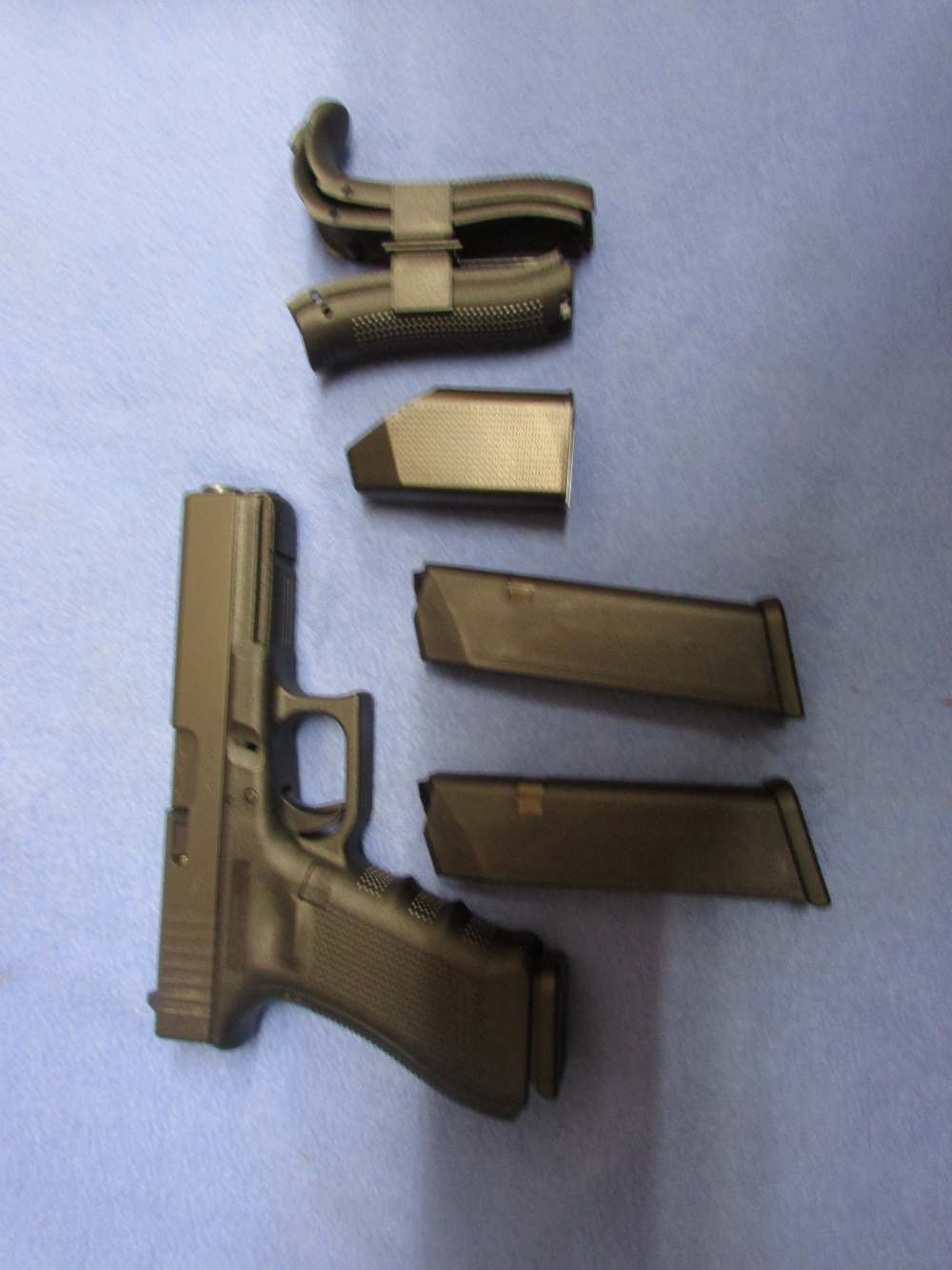 GLOCK MODEL 22 GEN 4 40 S&W-img-2