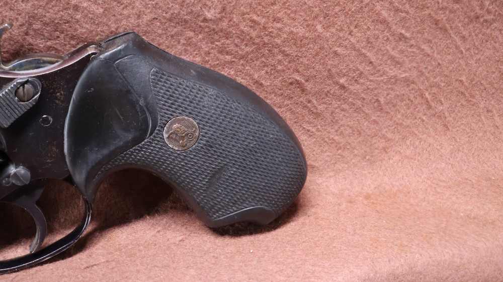Charter Arms Undercover 38 SPL 5 Shot DA/SA 1.875" BRL VG Bore-img-8