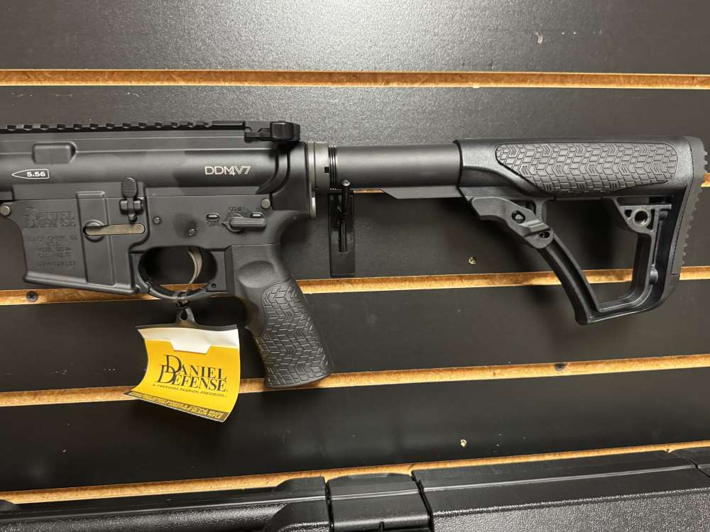 Daniel Defense DDM4 V7, 16”, 5.56, NIB, MAKE OFFER-img-5