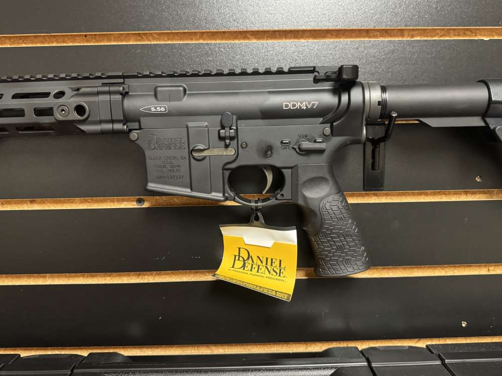 Daniel Defense DDM4 V7, 16”, 5.56, NIB, MAKE OFFER-img-2
