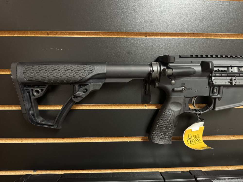 Daniel Defense DDM4 V7, 16”, 5.56, NIB, MAKE OFFER-img-1