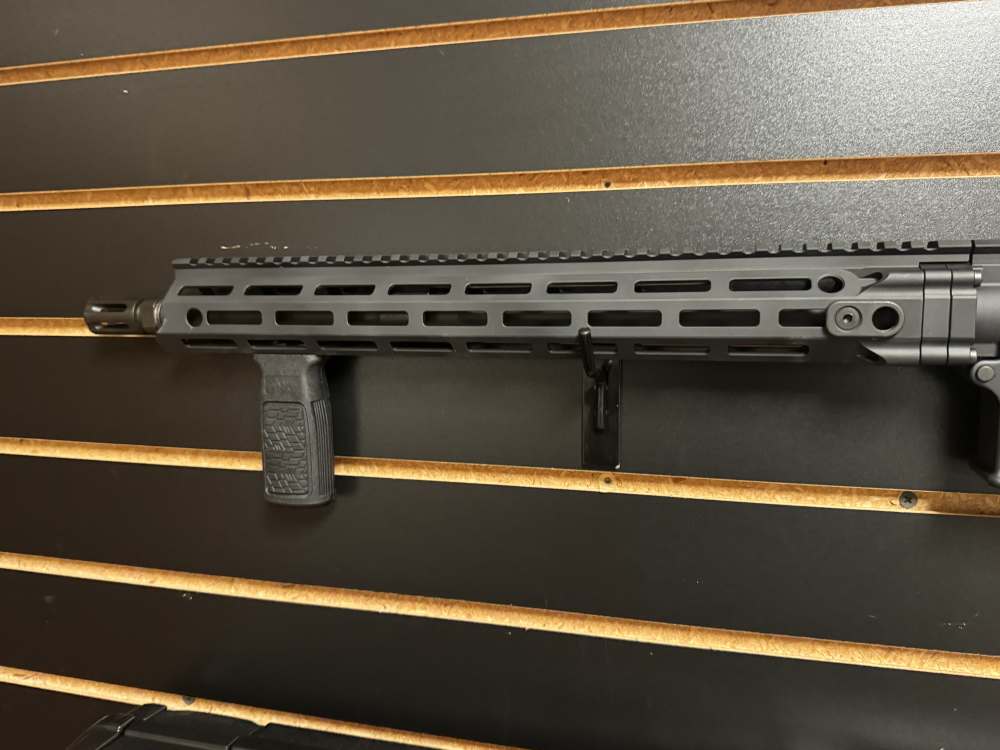 Daniel Defense DDM4 V7, 16”, 5.56, NIB, MAKE OFFER-img-6