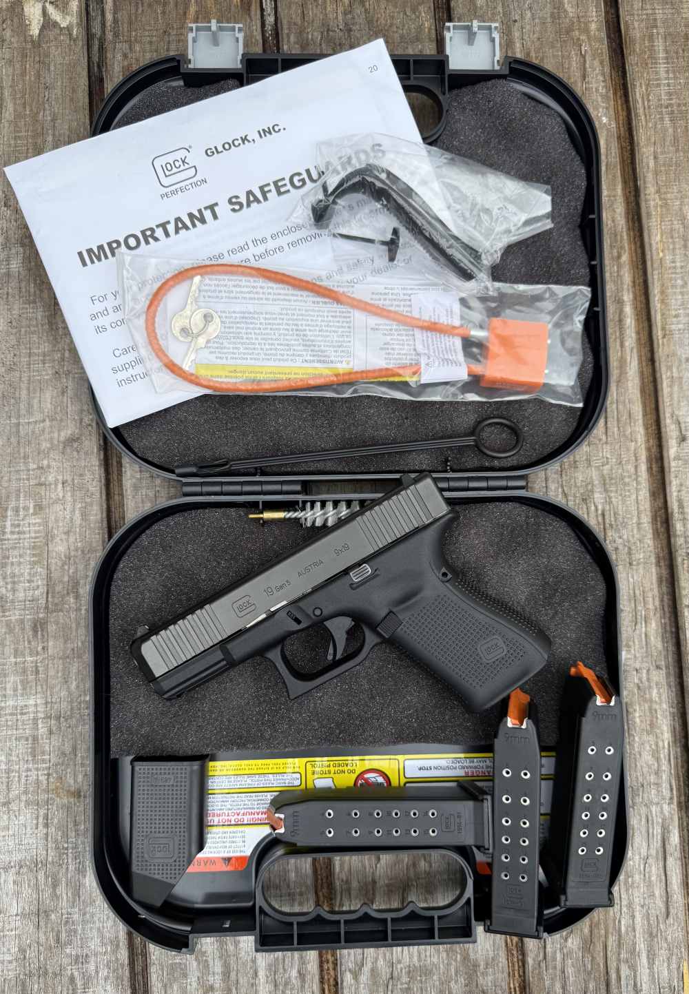 Glock 19 Gen5 9mm 4" LNIB 1¢ No Reserve Gen 5-img-0