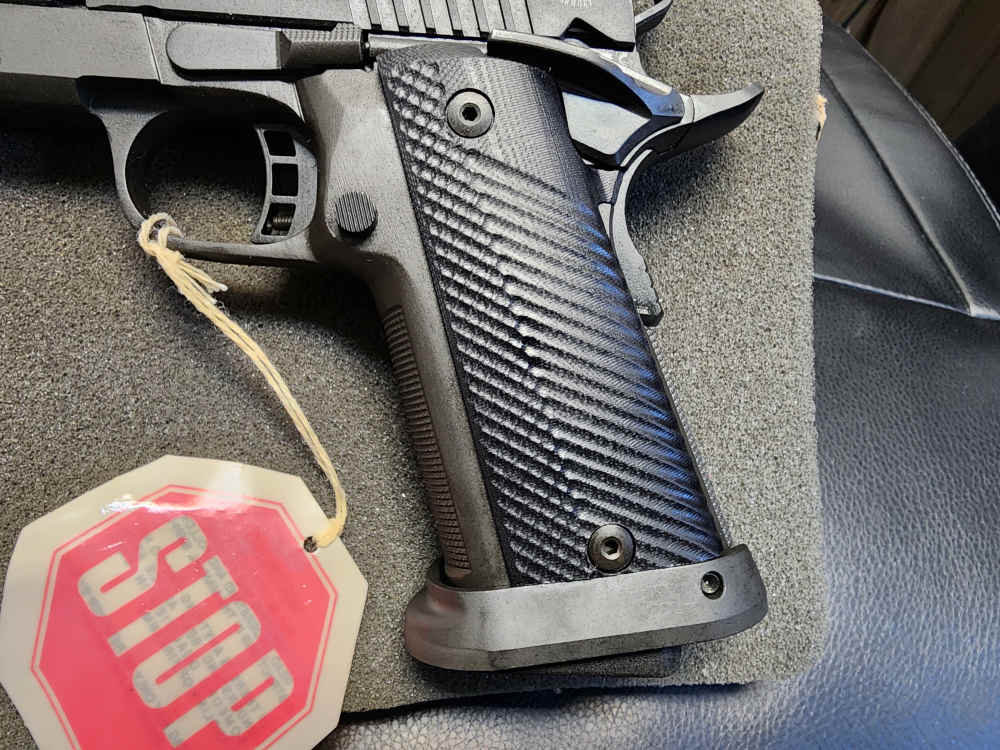 PICS! NEW ROCK ISLAND PRO ULTRA MATCH 1911 5" 9 MM A2 FS 56645 8 TACT M1911-img-8