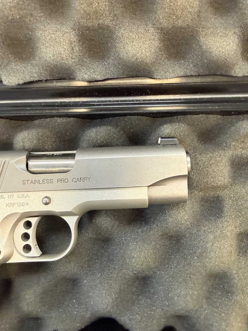 Rare Kimber Stainless Pro Carry .40 S&W with Extra Magazine and Grips!-img-5