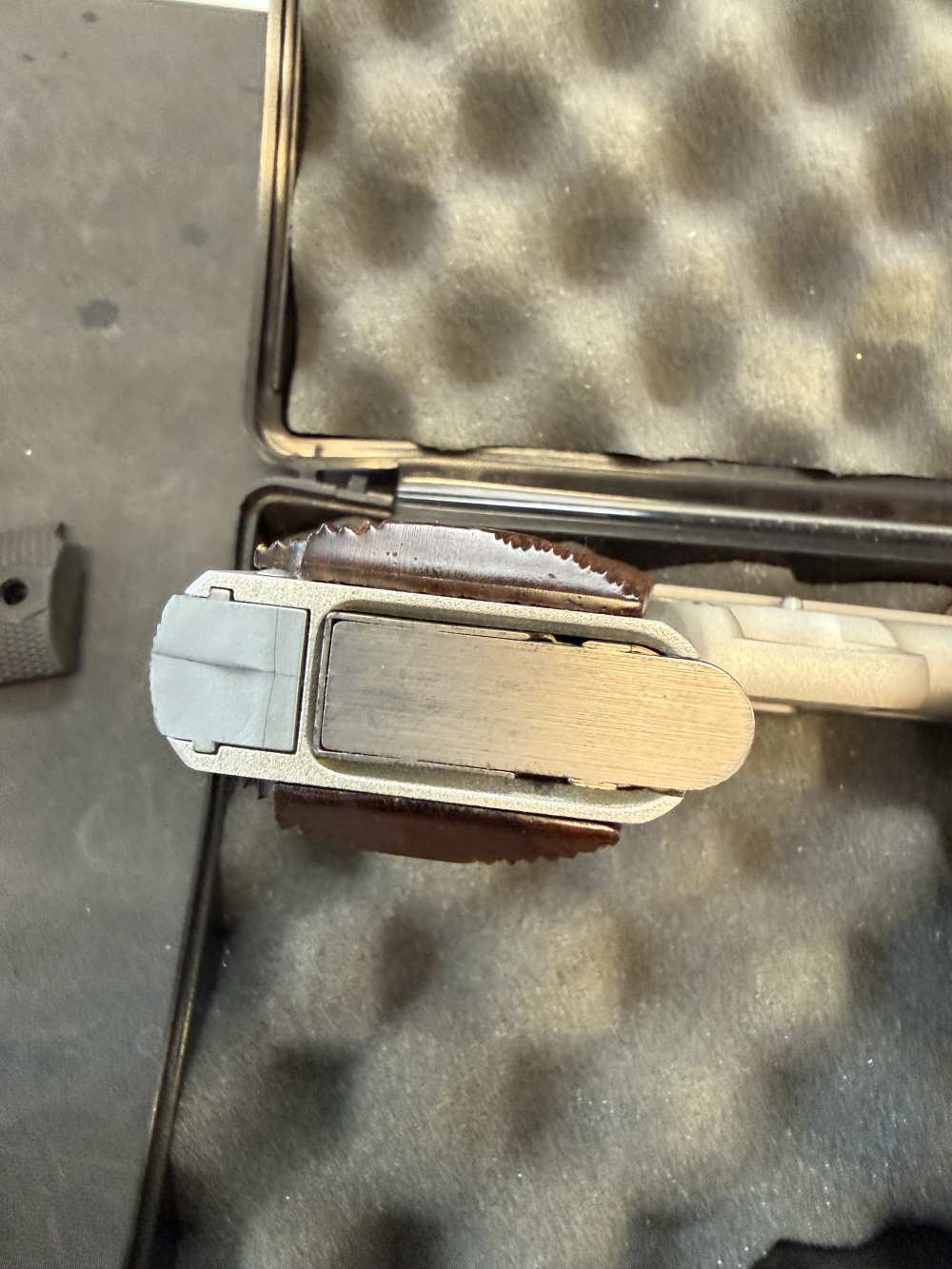 Rare Kimber Stainless Pro Carry .40 S&W with Extra Magazine and Grips!-img-8