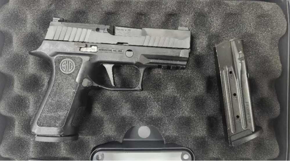 Pre Owned: Sig Sauer P320 Compact 9mm Semi Auto Pistol-img-11