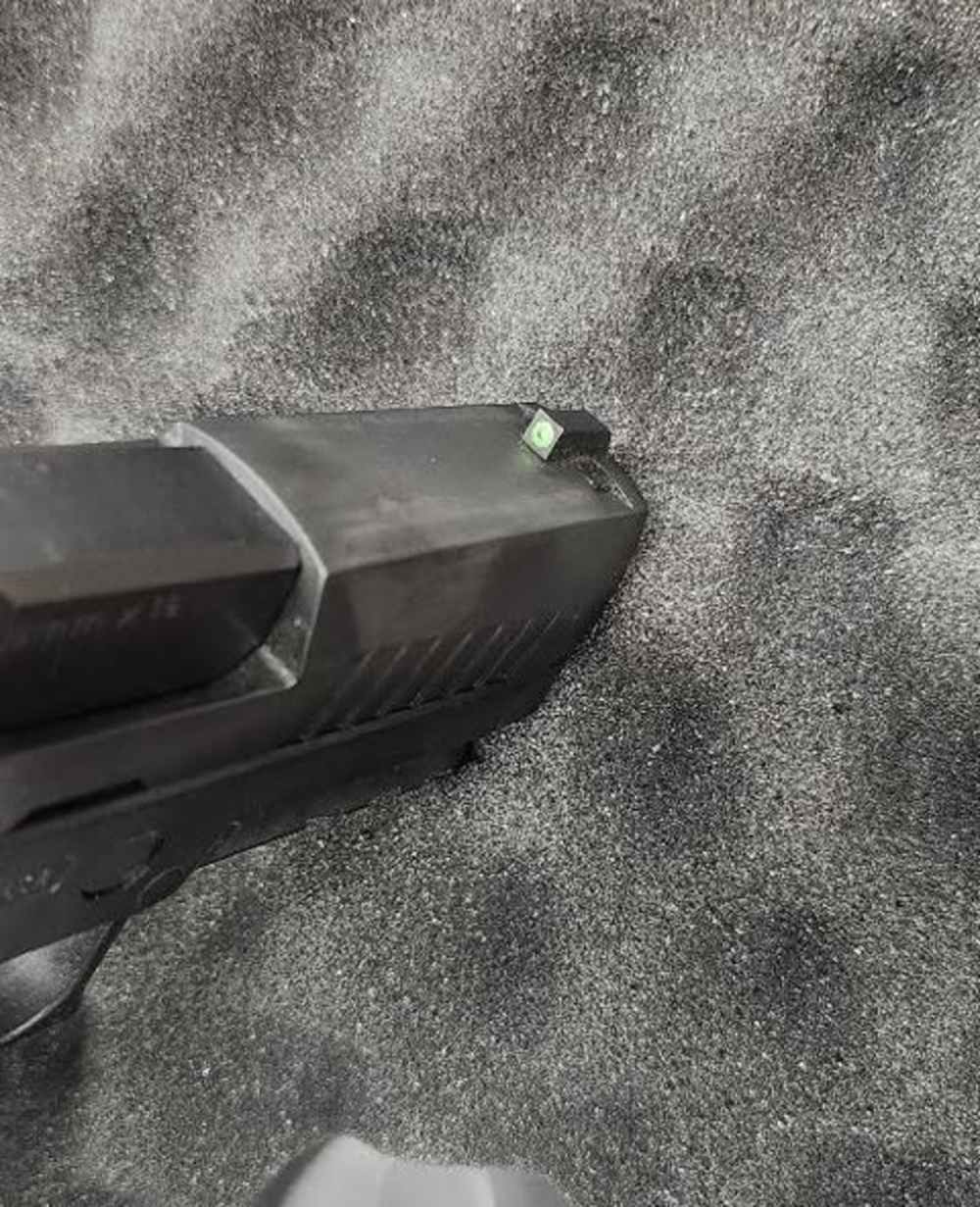 Pre Owned: Sig Sauer P320 Compact 9mm Semi Auto Pistol-img-10