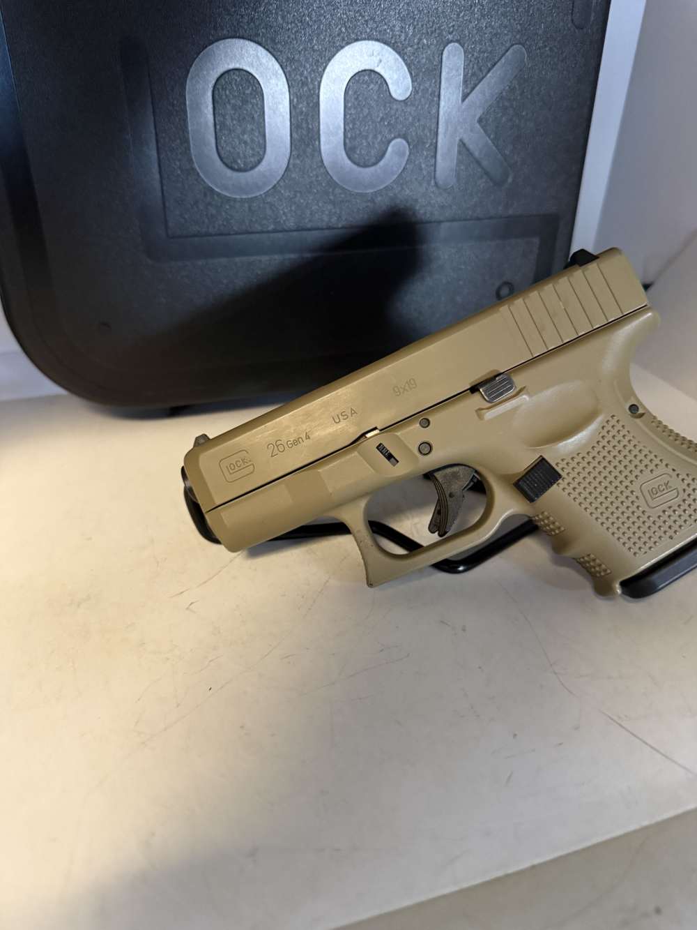 Very Nice! Glock 26 9mm Gen 4. Original Box. 3, 10 Rounds Magazines-img-5